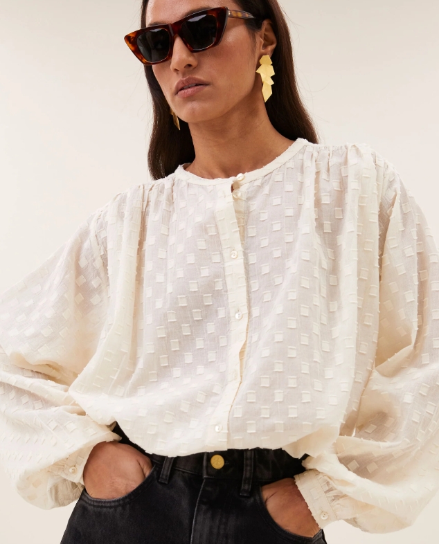 BLUSA